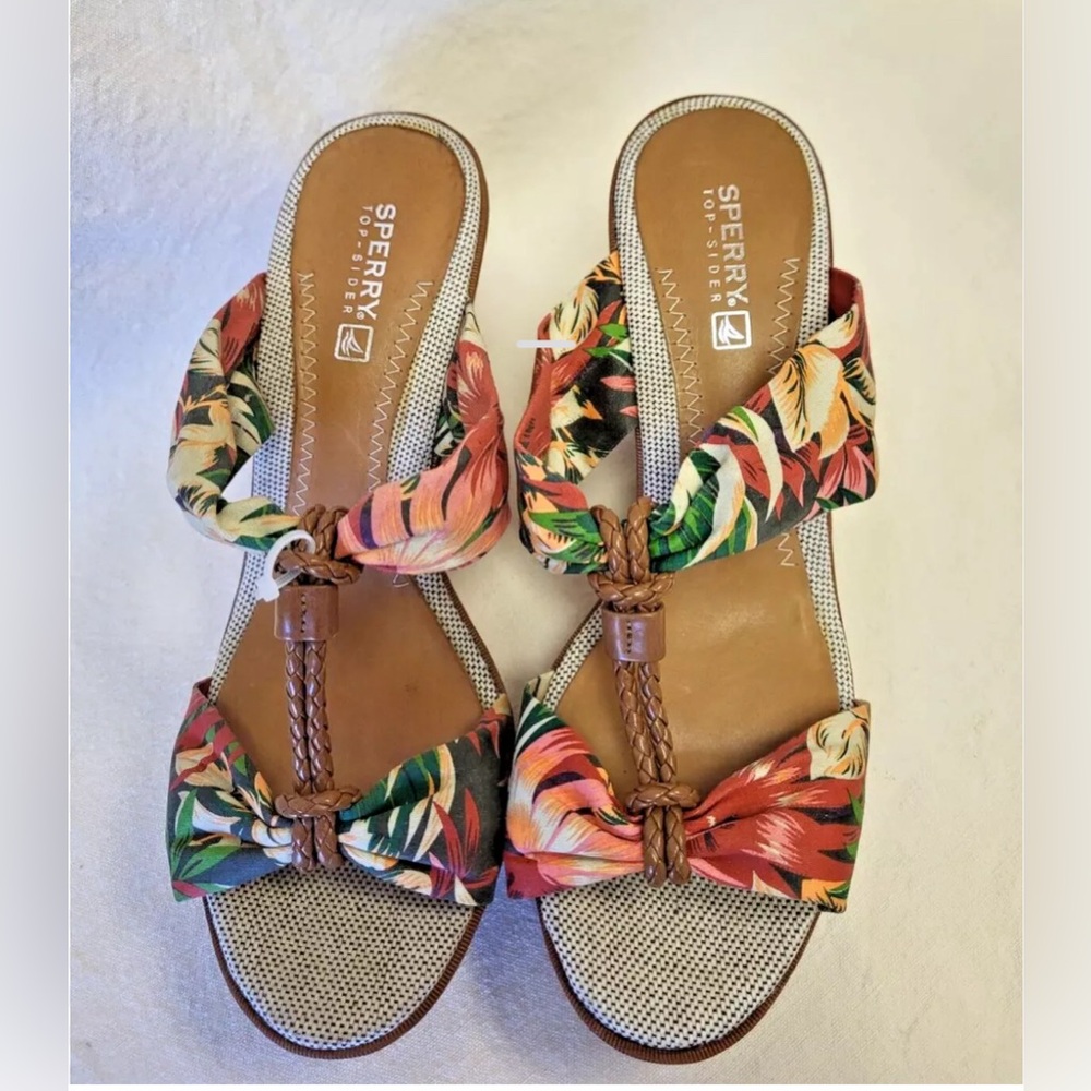 Sperry Top Sider Sandal Size 8.5M Tropical Print  Cork Wedge Slip On